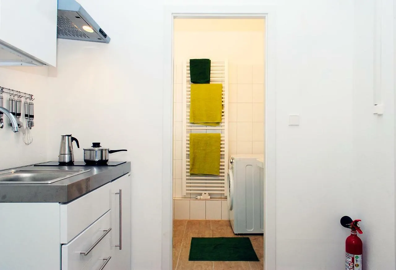 Apartment Appartement über dem Kino Toni Berlin