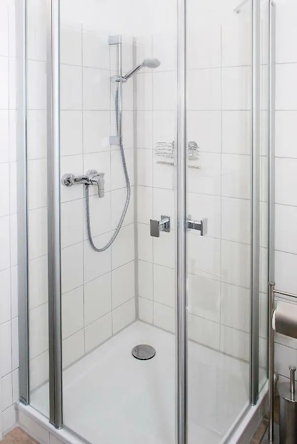 Appartement Ueber Dem Kino Toni Berlijn